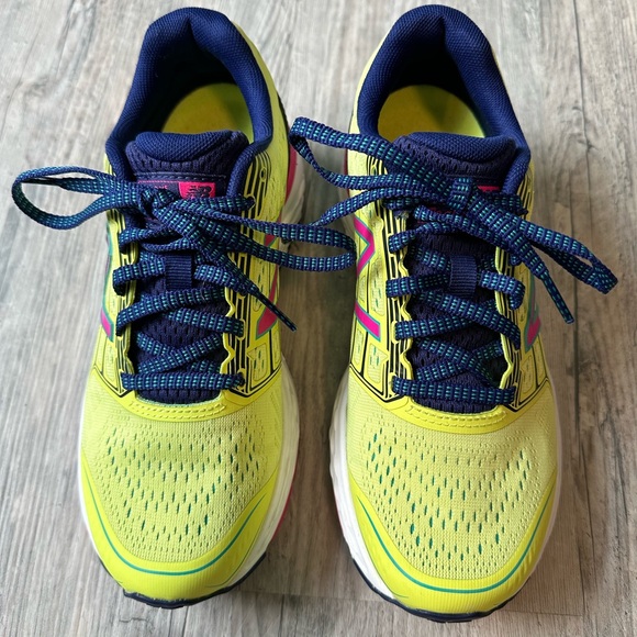 NWOT New Balance Sneakers - Picture 2 of 12